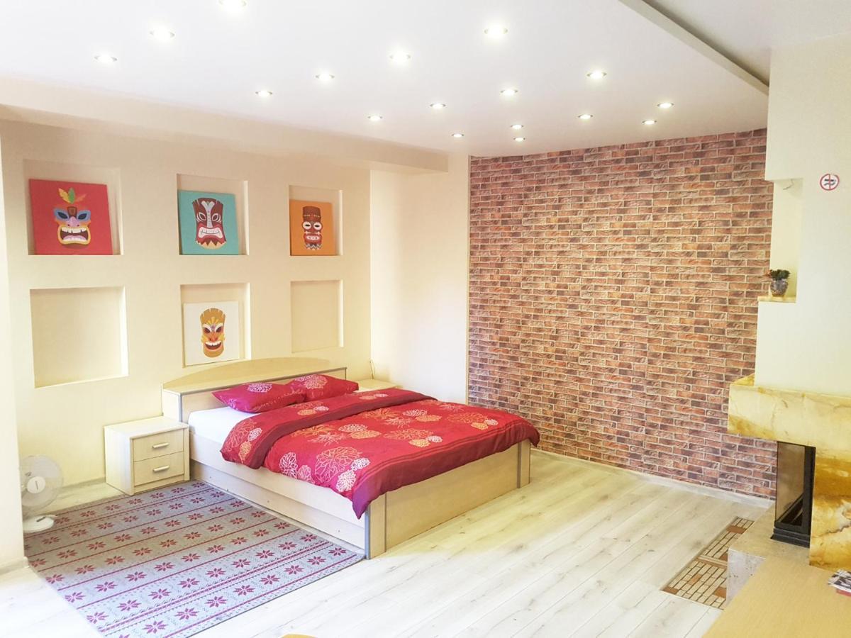K-Town - Cozy Apartment Near The City Center カウナス エクステリア 写真