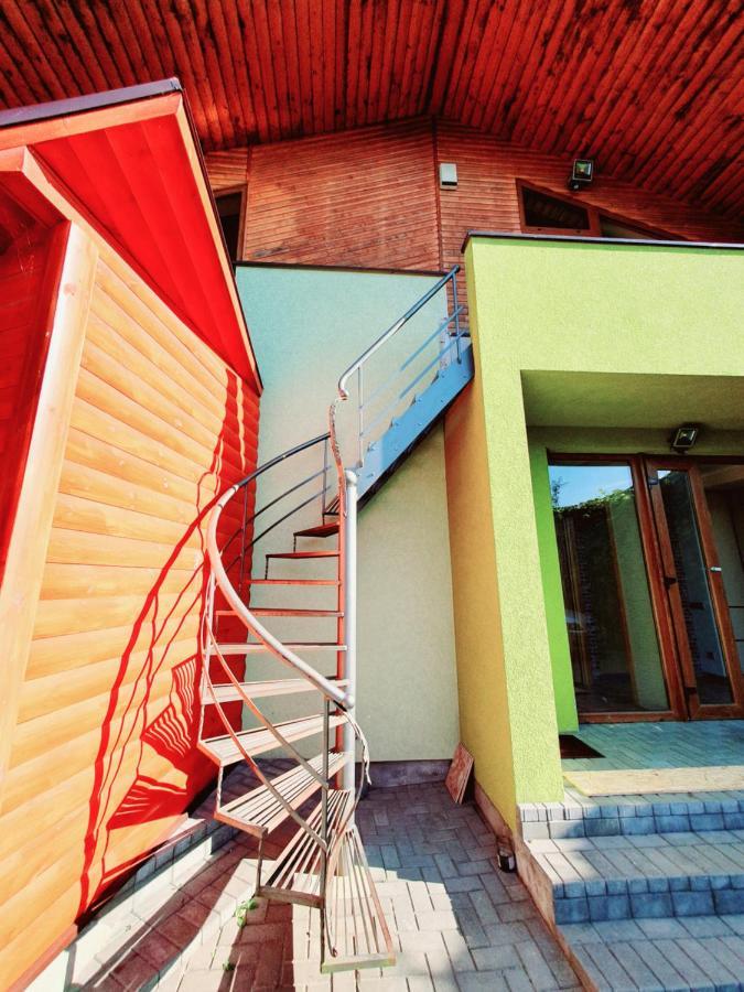 K-Town - Cozy Apartment Near The City Center カウナス エクステリア 写真